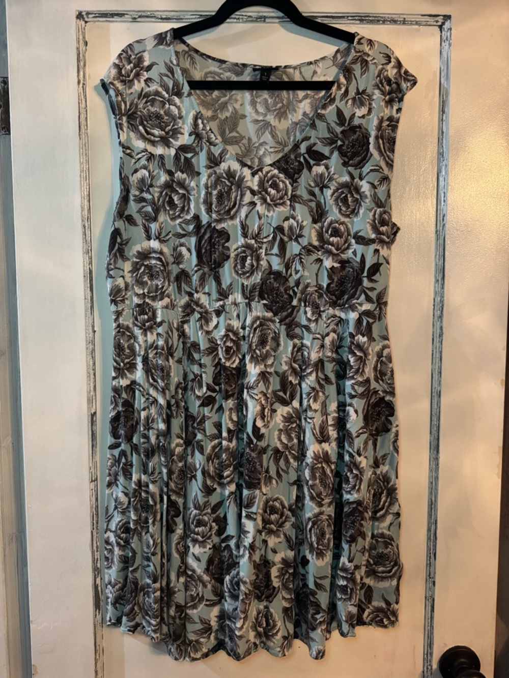 Floral V-Neck Swing Dress in Mint and Gray